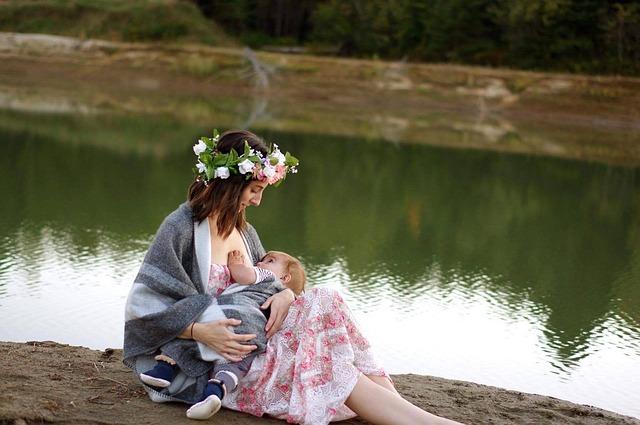 Mezi Kojením a Lahví: Jak Vybrat Správnou Metodu Pro Vaše Dítě